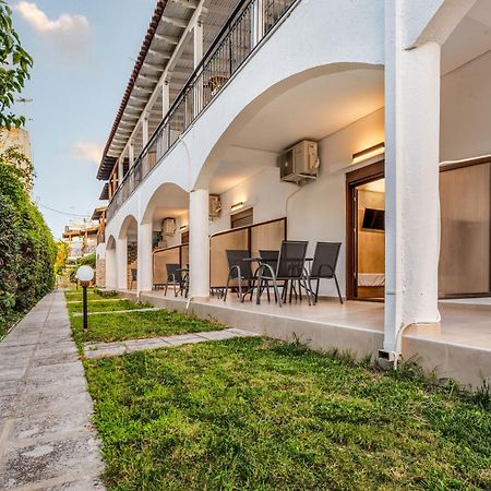 Odyssey Accommodation Pefkochori Exterior foto